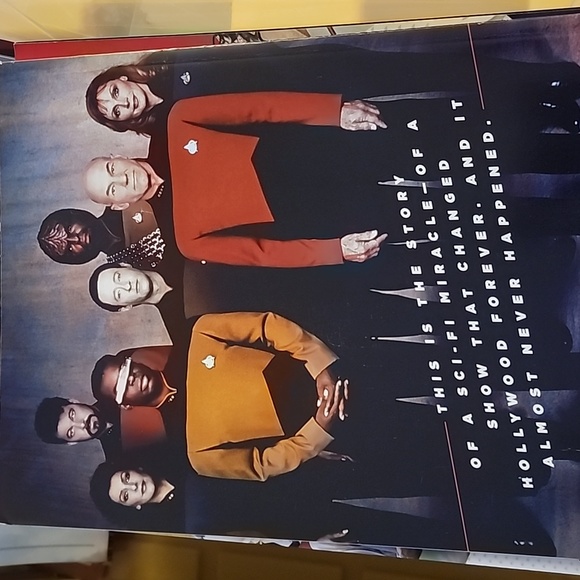 Star Trek The Next Generation magazine - Picture 2 of 3